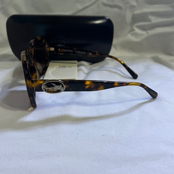 Coach Tortoise Shell Sunglasses in Case. NWOT - Picture 5 of 8
